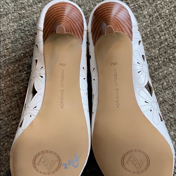 Adrienne Vittadini heels - Picture 6 of 8